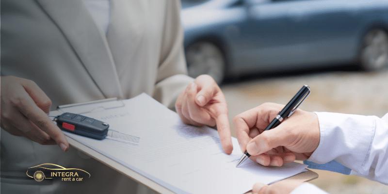 Asigurare pentru mașină închiriată – Ce trebuie să știi înainte de a semna contractul
