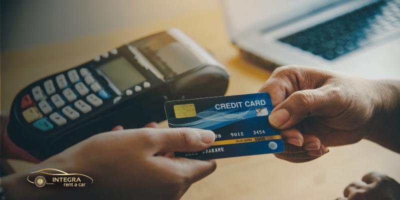 Închirieri auto fără card de credit – Tot ce trebuie să știi